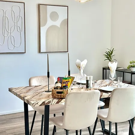 Apartment Wohnen Deluxe Mit Pfaenderblick *